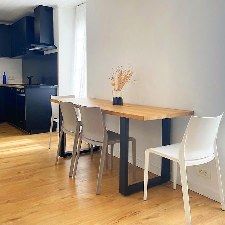 Charmant Appartement Renove Au Coeur De コンカルノー エクステリア 写真