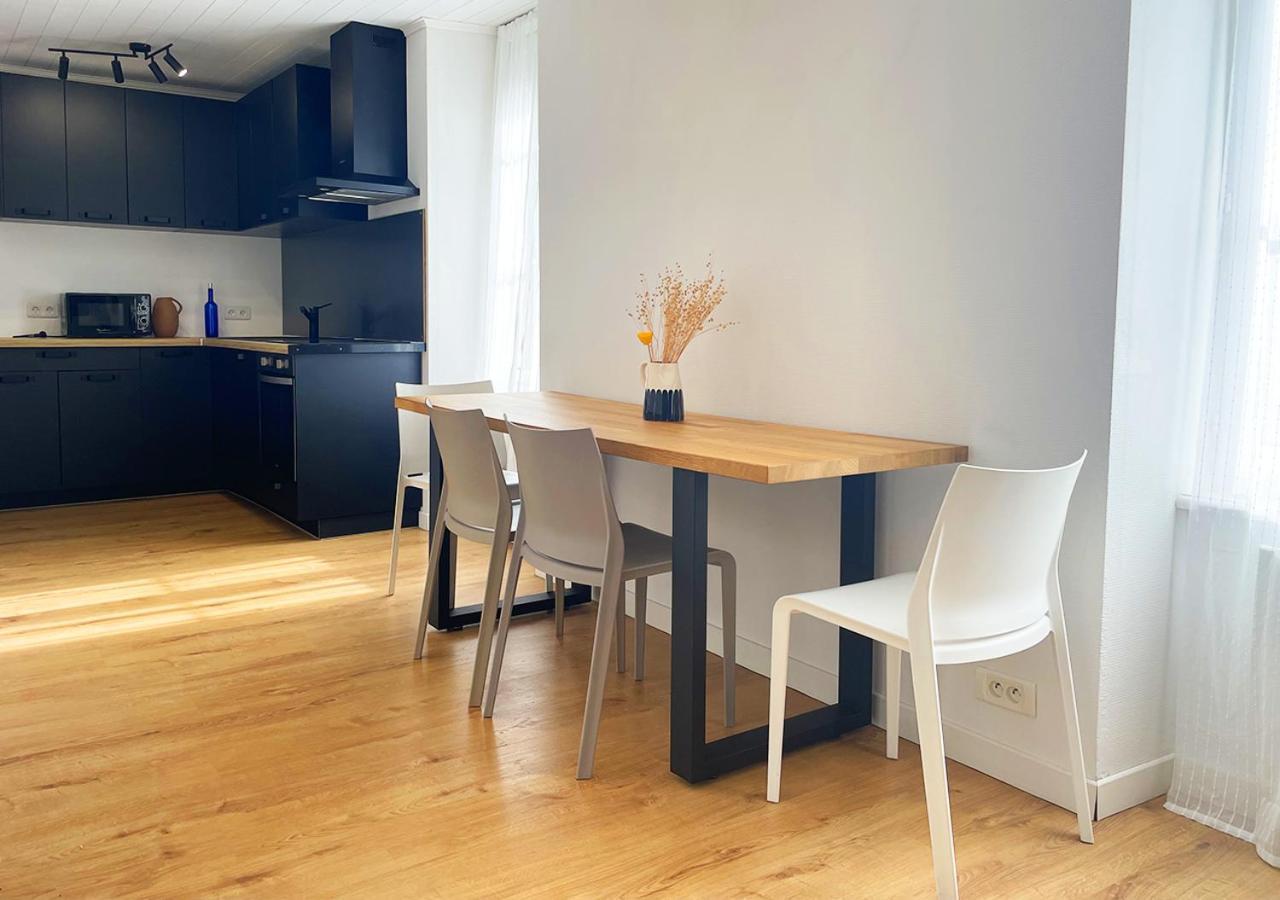 Charmant Appartement Renove Au Coeur De コンカルノー エクステリア 写真